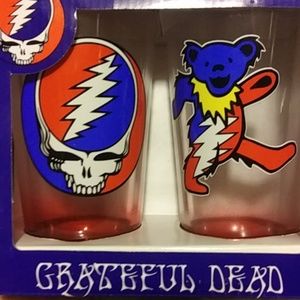 Brand new grateful dead pint glasses set of 2